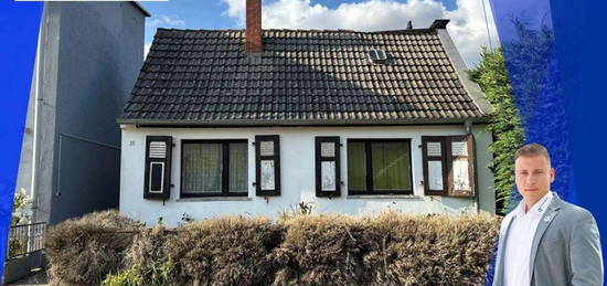 Sanierungsbedürftiges Einfamilienhaus in idyllischer Lage!