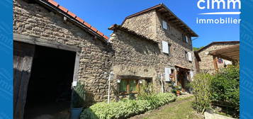 MAISON DE VILLAGE EN PIERRE