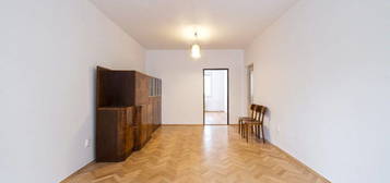 Byt 2+1, 57 m², Praha, 169 00