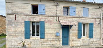 Maison charentaise à vendre 6 pièces TAILLEBOURG (17)