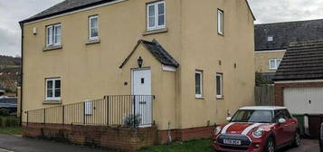 4 bedroom semi-detached house