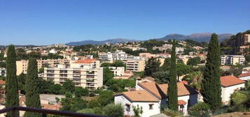 CAGNES SUR MER - LE VAL FLEURI