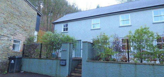 2 bed semi-detached house to rent