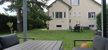 Villa 1 étage  à vendre, 5 pièces, 4 chambres, 145 m²