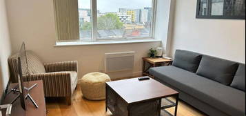 Flat to rent in Clayton Road, Hayes UB3