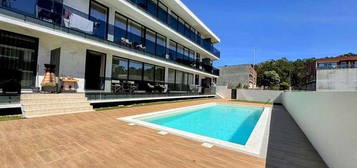 Excelente Apartamento T3 - Luxo, Conforto e Proximidade ao Mar!