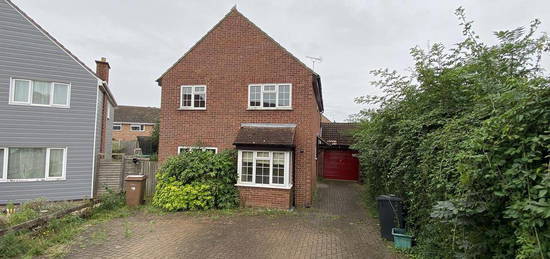 4 bedroom detached house to rent