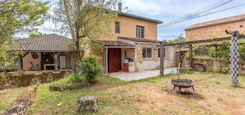 Maison  à vendre, 6 pièces, 4 chambres, 130 m²