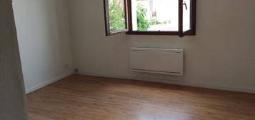 T2 duplex 41m2 rte de narbonne