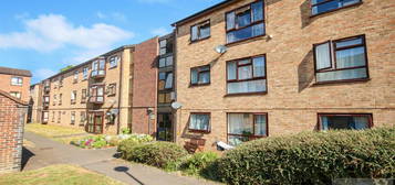 Flat for sale in Gordon Square, Norwich NR1