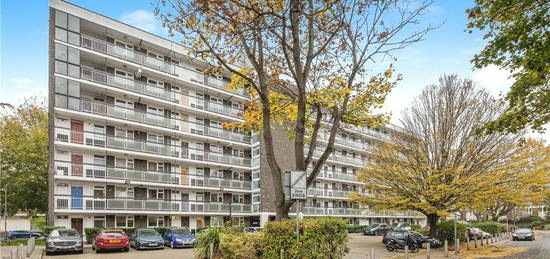 Flat for sale in Ethelburga Street, London SW11