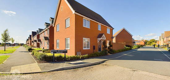 4 bed detached house for sale