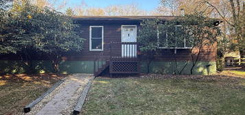 59 Laurel Woods Cir, Albrightsville, PA 18210