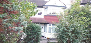 3 bed semi-detached house to rent