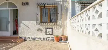 Casa en Carrer de Rojales