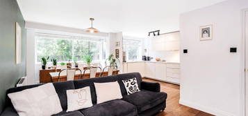 Flat for sale in Queenswood Gardens, London E11