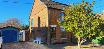 2 bedroom semi-detached house for sale