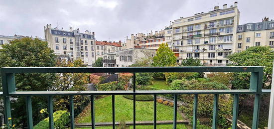 LUMINEUX 2 PIECES AU CALME SUR JARDIN, A QUELQUES PAS DU METRO SAINT-MANDE ET DU BOIS