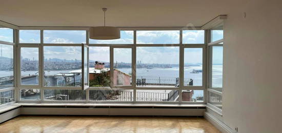 Sea View Rental in Cihangir -Cihangir'de Deniz Manzaralı Kiralık