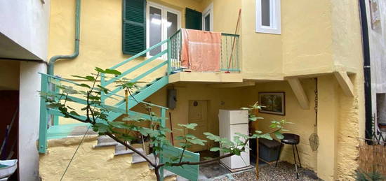 Casa indipendente in vendita in via I Maggio, 3