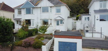 3 bed semi-detached house for sale