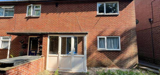 2 bedroom semi-detached house to rent