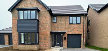 4 bed detached house for sale