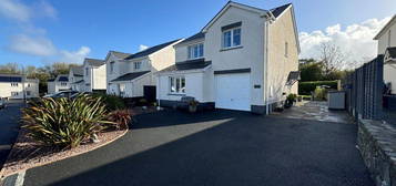 3 bed detached house for sale