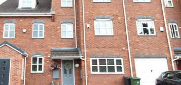 4 bedroom town house for sale