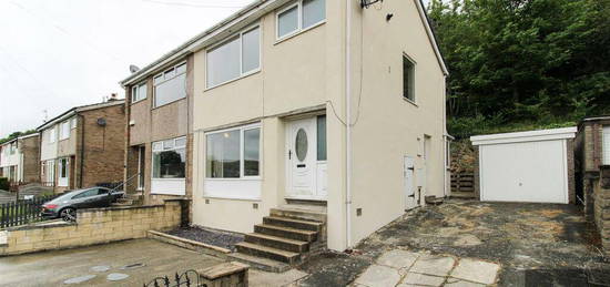 3 bedroom semi-detached house