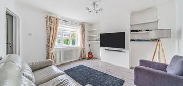 Terraced house to rent in Farm Road, Esher, Surrey KT10