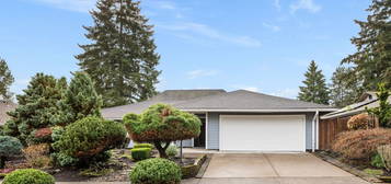 15726 SW Village Cir, Beaverton, OR 97007