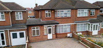 4 bedroom semi-detached house for sale