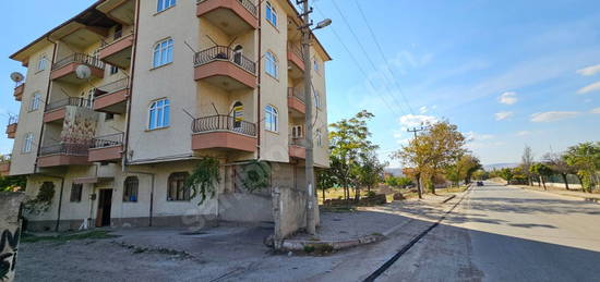 ŞÖVALYEDEN FABRİKALAR MAH 2.KAT 3+1 GENİŞ MASRAFSIZ SATLIK DAİRE