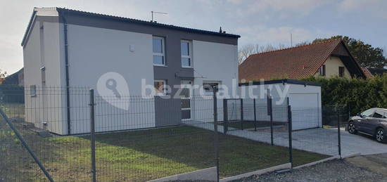 Pronájem domu 180 m², pozemek 808 m², Strančice