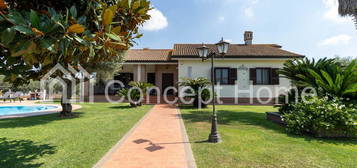 Villa in vendita in via Scilla, 3