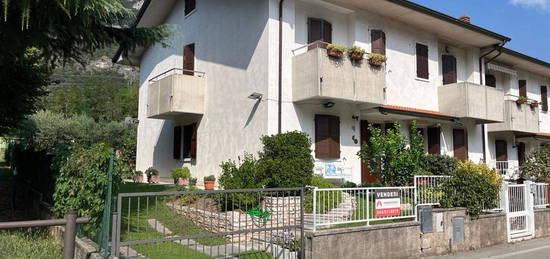 Villetta a schiera in vendita in via Gelmetti, 31