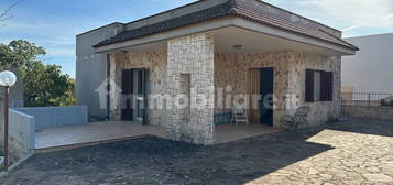 Villa unifamiliare, da ristrutturare, 100 m², Antonelli, Monopoli