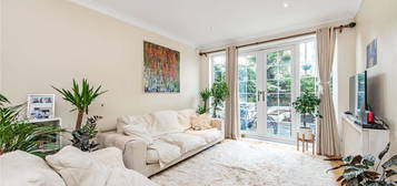 Terraced house to rent in Randolph Avenue, Little Venice W9