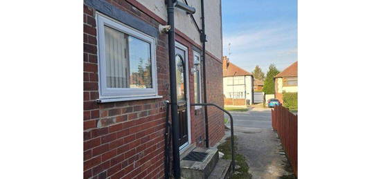 3 bed semi-detached house to rent