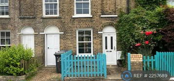 2 bedroom terraced house