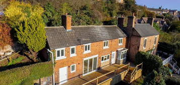 2 bedroom detached house for sale