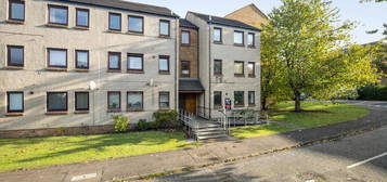 1 bedroom ground floor flat for sale