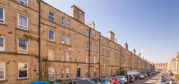 Flat to rent in Wardlaw Place, Gorgie, Edinburgh EH11