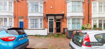 5 bedroom terraced house