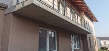 Eger Almagyar dombi újépítésű, energiatakarékos társasház 2 lakása