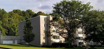 520 Meredith Ln Apt 307, Cuyahoga Falls, OH 44223