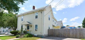 76 Forest St, Watertown, MA 02472