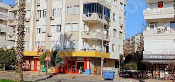 Barınaklar caddesi üzerinde acil satlık 3+1 daire