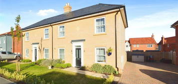 2 bedroom semi-detached house for sale